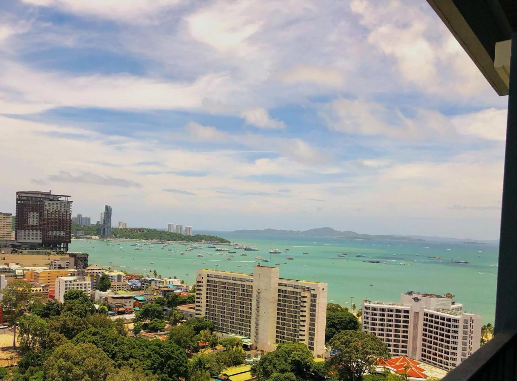 芭提雅fnb Central 无边泳池 Pattaya Exterior photo